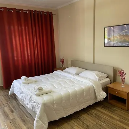 Hotel Eljo's