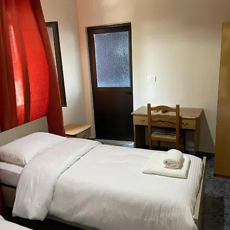 Eljo's Hotel 2*